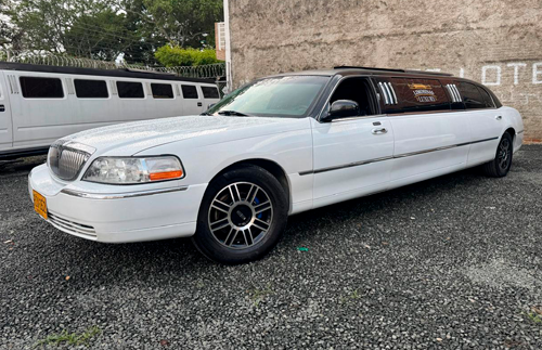 limusina lincoln bogota